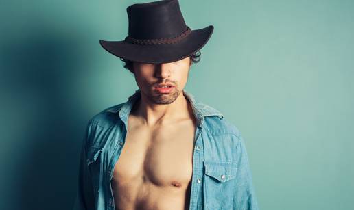 16 muškaraca opisalo svoj prvi seks bez ikakvog uljepšavanja