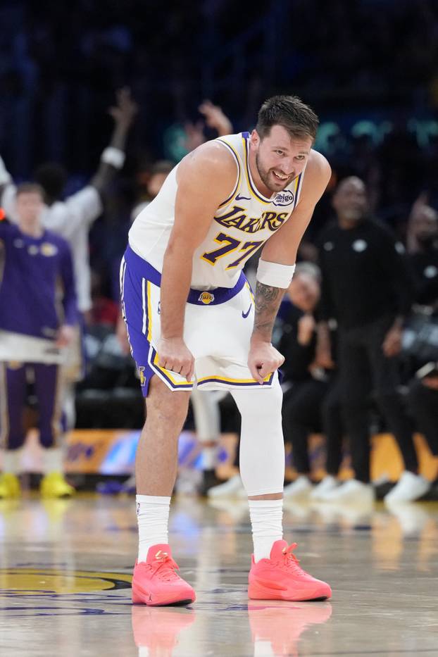 NBA: New York Knicks at Los Angeles Lakers