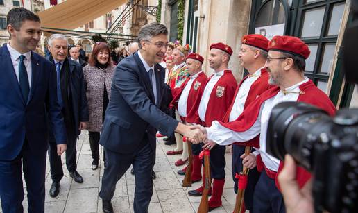 Puštanje golubica i podizanjem barjaka otvorili Festu sv. Vlaha