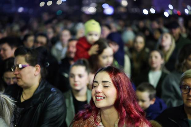 Suze i pjesma u Sarajevu u čast Halidu Bešliću 