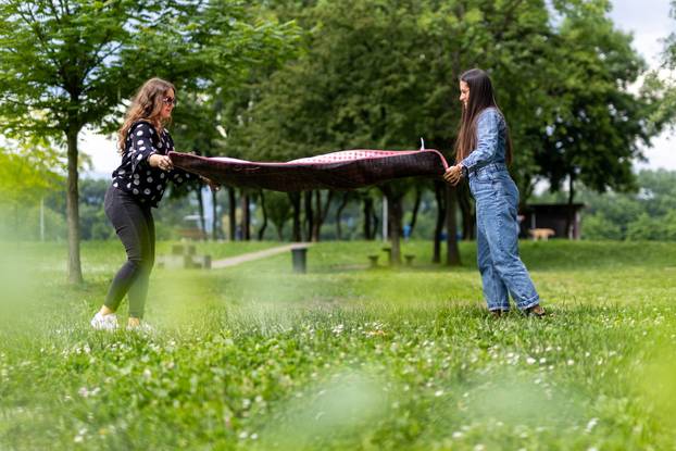 Zagreb: Piknik na jezeru Bundek.