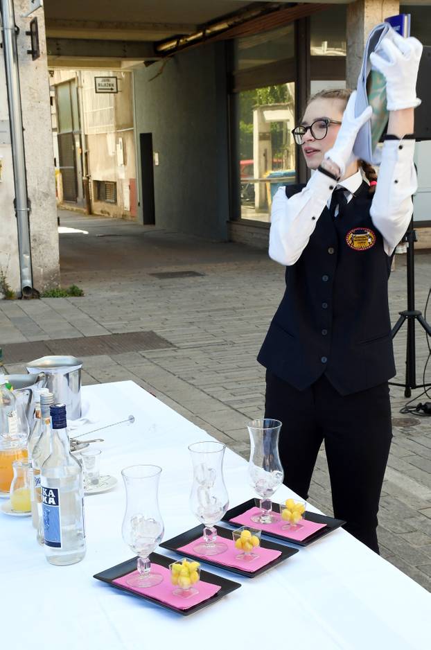 Sisak: Učenici se natjecali u pripremi palačinki i izradi koktela na 5. Palačinka kupu