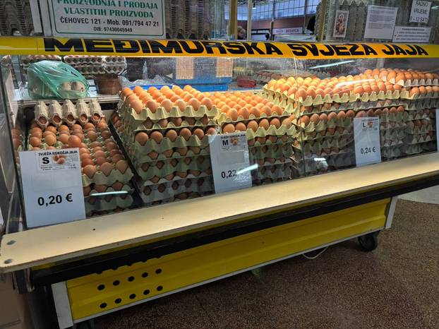 Bili smo na tržnici u Utrini: Evo kakve su cijene uoči Uskrsa!