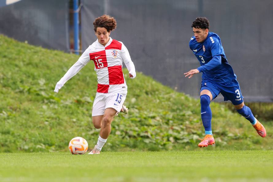 Zagreb: Utkamica u-19 Hrvatska-Srbija