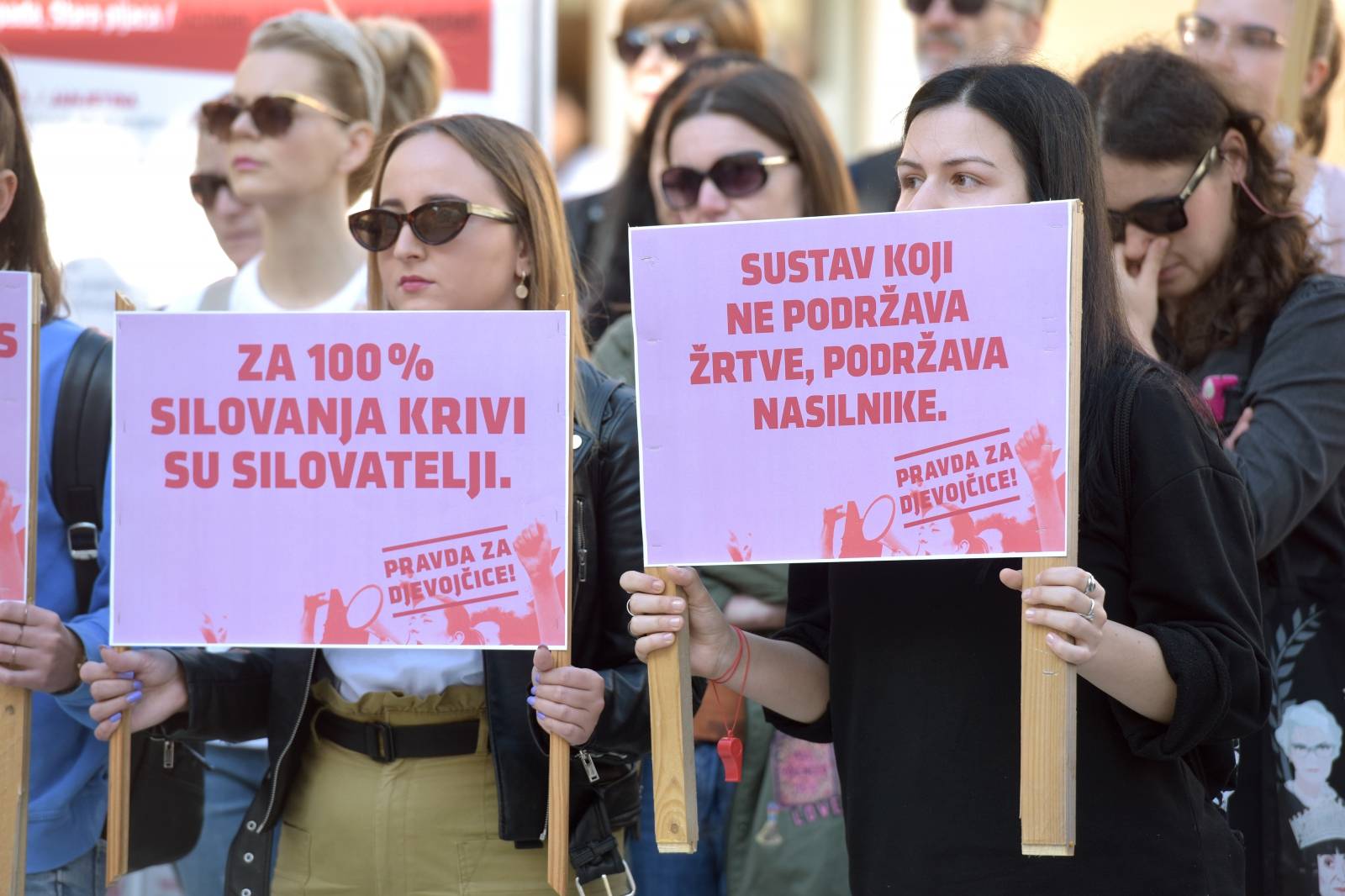 Stotinjak graÄana okupilo se na prosvjedu "Pravda za djevojcice"