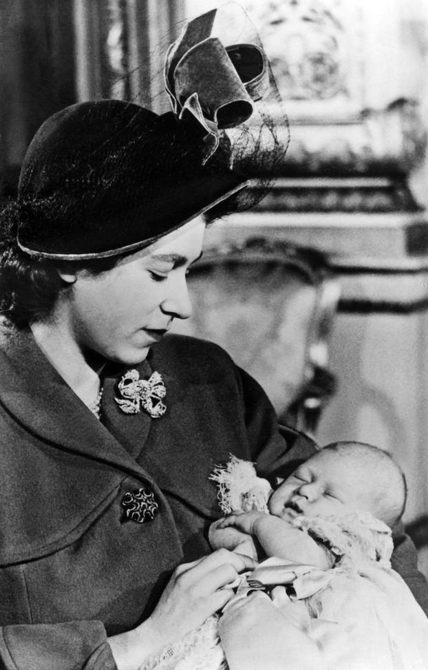 Princess Elizabeth, Prince Charles, Queen Elizabeth & Prince