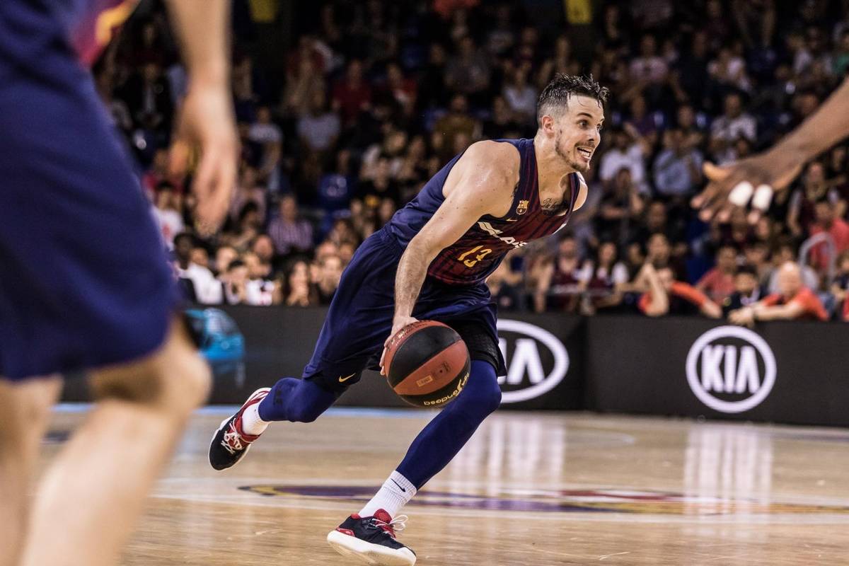 Barca doznala da igrač želi u Real pa ga izbacila iz aviona!
