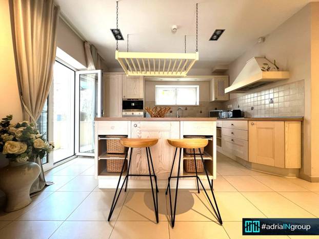 FOTO Ovu vilu iz Splita prodaju za 3 milijuna eura! Ali da biste je razgledali - morate učiniti ovo