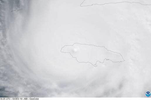 Uragan je poharao Jamajku: 'Stvarno zastrašujuće'. Pustoši i Kubu, očekuje se najgore...