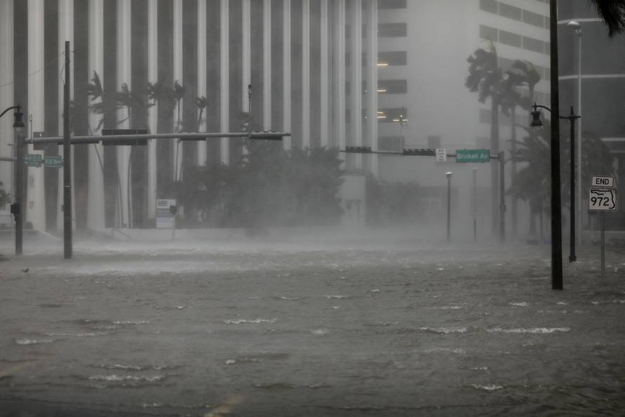 Flooding begins in the Brickell neighborhood as Hurricane Irma passes Miami