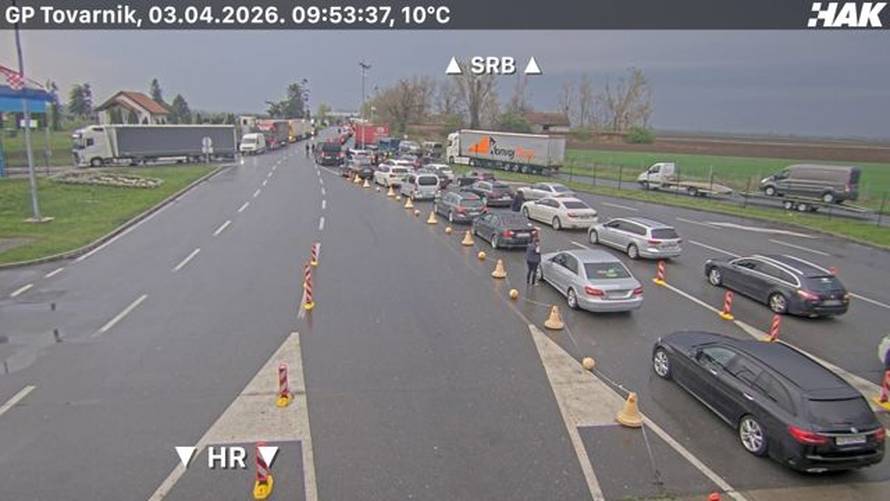 FOTO Na granicama višesatne kolone uoči uskrsnog vikenda