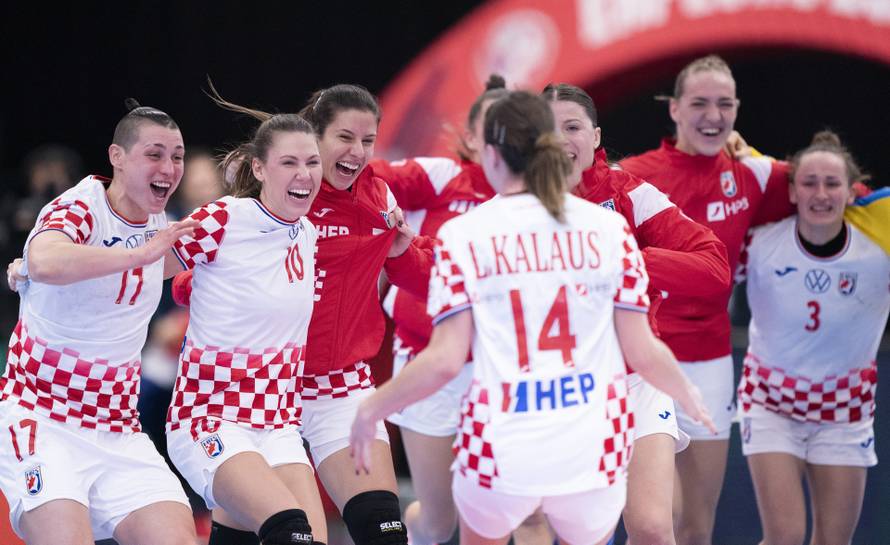 EHF Euro Women's Handball Championship - Main Round Group 2 - Croatia v Germany