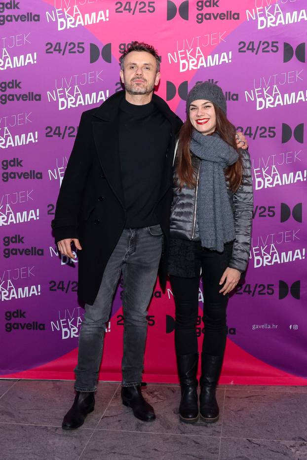 Zagreb:  Premijera predstave "Sokol ga nije volio"