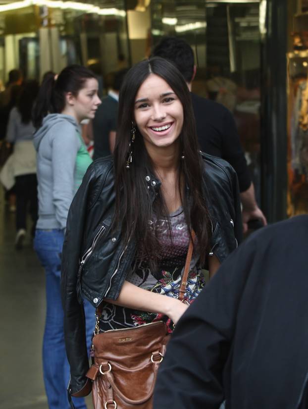 Zagreb: Lana Banely s prijateljicama posjetila novi centar Cvjetni