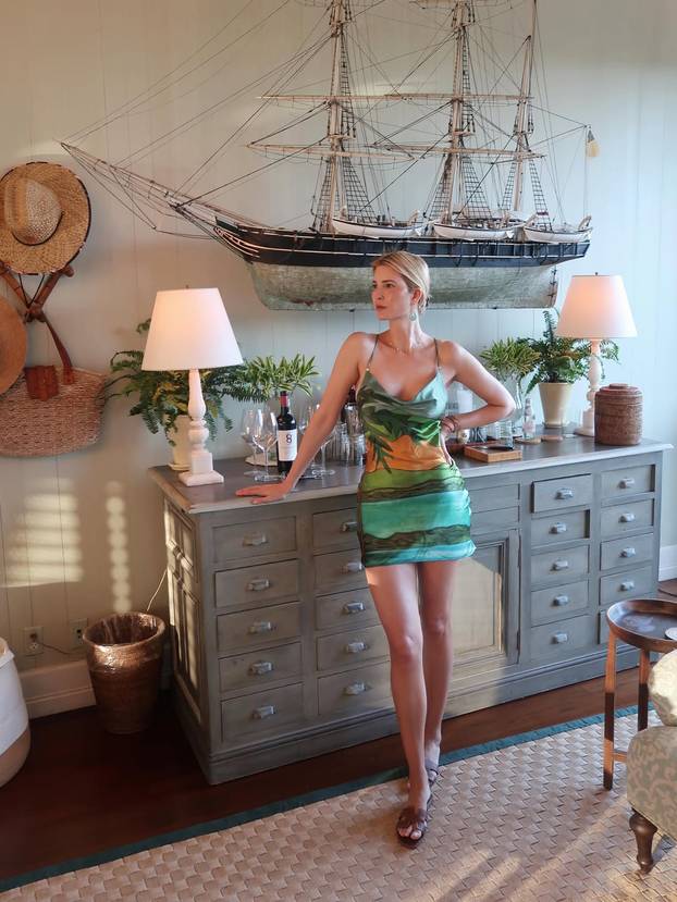 FOTO Ivanka Trump pozirala u bikiniju, svi je zasuli kritikama