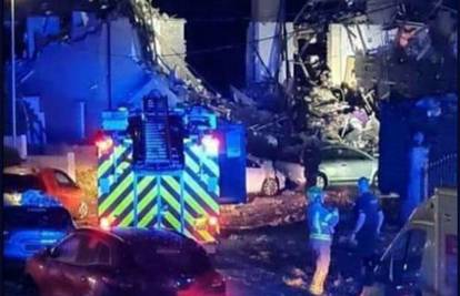 Eksplozija srušila tri kuće u nizu, umrlo dijete, četvero ozlijeđeno