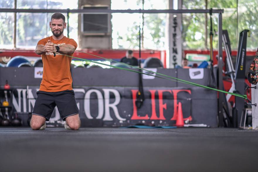 Zagreb: Fitness trener Damir Senjić