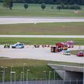 FOTO Drama u Münchenu: Klimatski aktivisti paralizirali aerodrom, zalijepili se za pistu