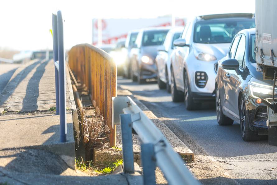 24sata Zagreb: Prometni kolaps u središtu Sesveta