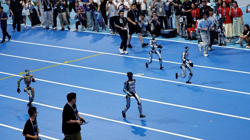 2025 08 14t152429z 600591637 rc2z6gamuc8c rtrmadp 3 china robots games 1