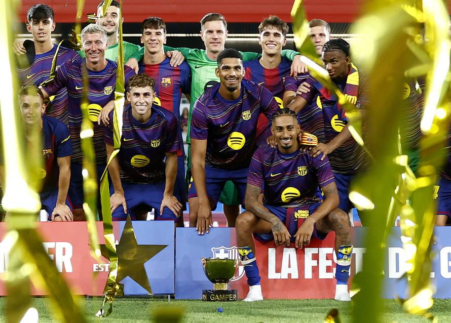Friendly - Joan Gamper Trophy - FC Barcelona v Como
