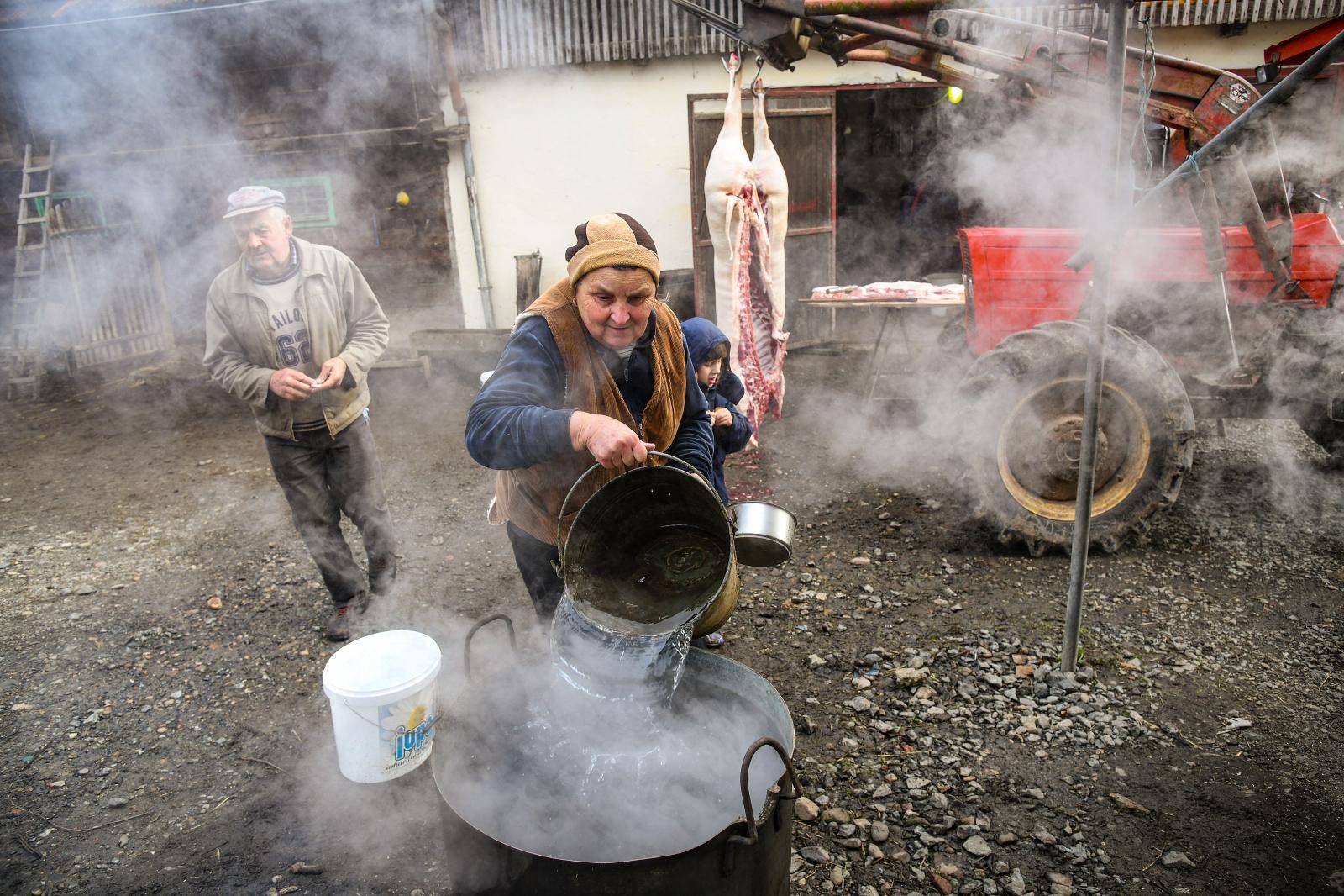 Sve po zakonu i baš kao nekad: 'Ovo je kolinje, nije to ubijanje'