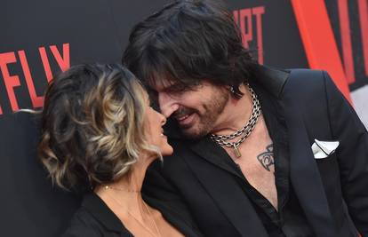 'Zločesti dečko' u braku je bio četiri puta, a zbog Pamele je imao i problema s policijom