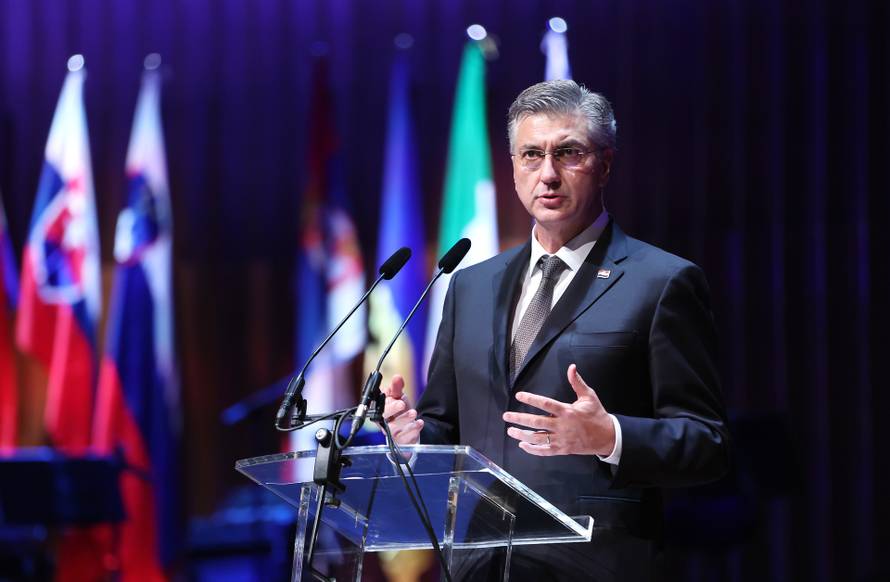 Zagreb: Manifestacija Kulturno stvaralaštvo nacionalnih manjina RH