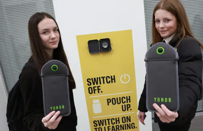 Ipak se može: Evo kako izgleda dan u školi u Škotskoj u kojoj su zabranjeni mobiteli