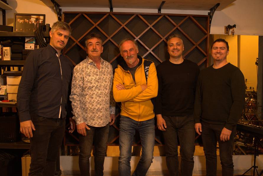 Dragojevićevi Dupini: 'Mi nismo Oliver, ali zato čuvamo baštinu'