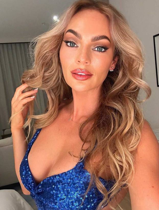 FOTO S 40 godina otkrila sve! 'Cijeli život sam skrivala svoje tijelo, ali sad više ne'