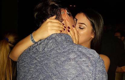 Strastveni poljubac: Pleško je pala Randu Stipišiću u zagrljaj