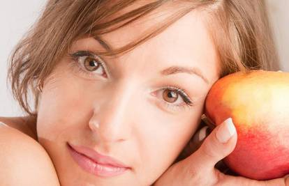 Doktori tvrde: Jedna jabuka na dan tjera loš kolesterol van