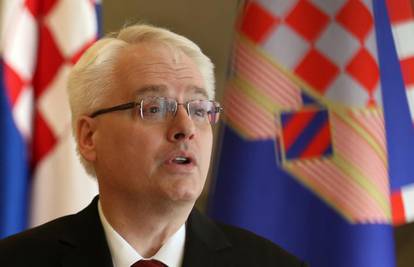 Josipoviću blago pada rejting, Kolinda je još daleko iza njega