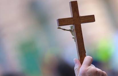 Pijani Indijac divljao u crkvi u Ludbregu: Skakao i po oltaru...