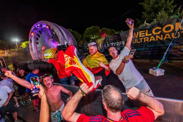 Split: Druga večer Ultra Europe Festivala, slavlje španjolskih navijača nakon pobjede na Euru
