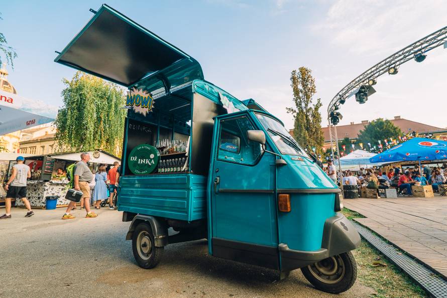 Pripremite 2 gin&tonica kod kuće poput najboljeg barmena