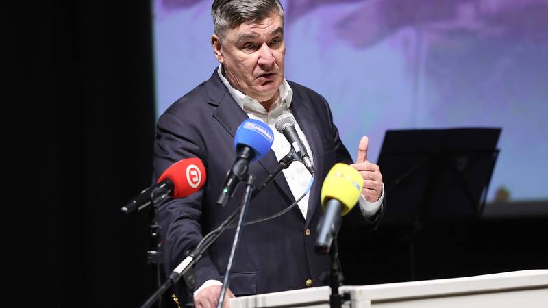 Milanović u Makarskoj upozorio da je gospodarenje otpadom najozbiljniji izazov za Hrvatsku