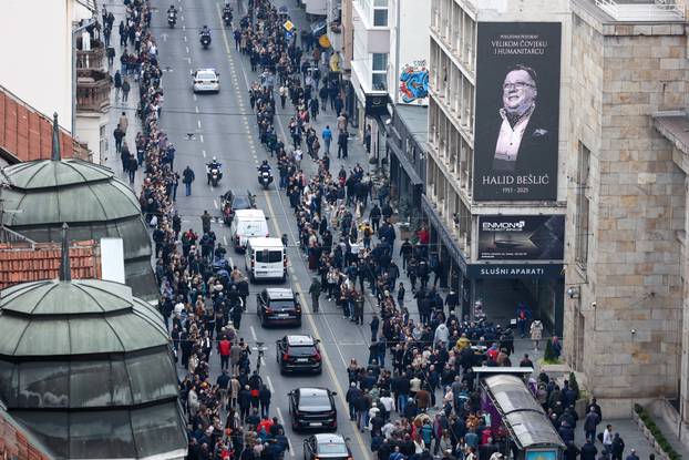 Sarajevo: Povorka prema gradskom groblju Barama