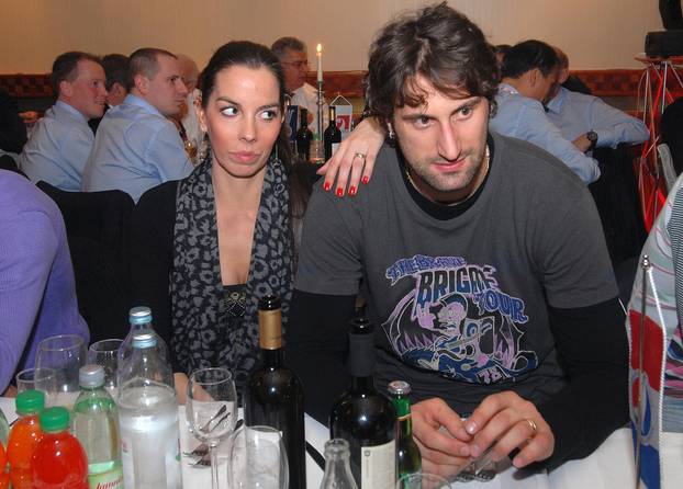 Zagreb: "Kauboji" s gostima proslavili kraj SP 2009 u restoranu Lido