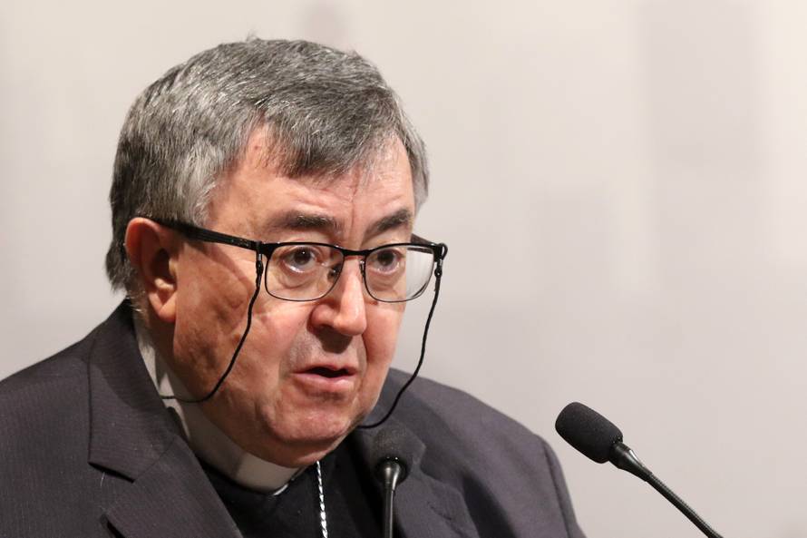 Kardinal Vinko Puljić održao govor na komemoraciji povodom 28. godišnjice stradanja Sarajlija na pijaci Markale