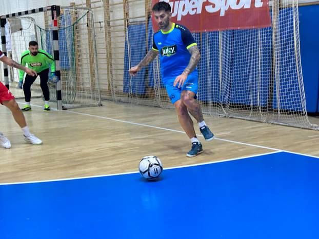 FOTO Livaja, Bradarić, Strinić i društvo oduševili umijećem u malom nogometu. Pogledajte