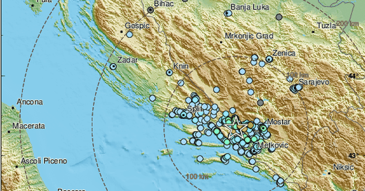 Effective earthquake strikes close to Bosnia and Herzegovina-Croatia border, leaving a lasting effect
