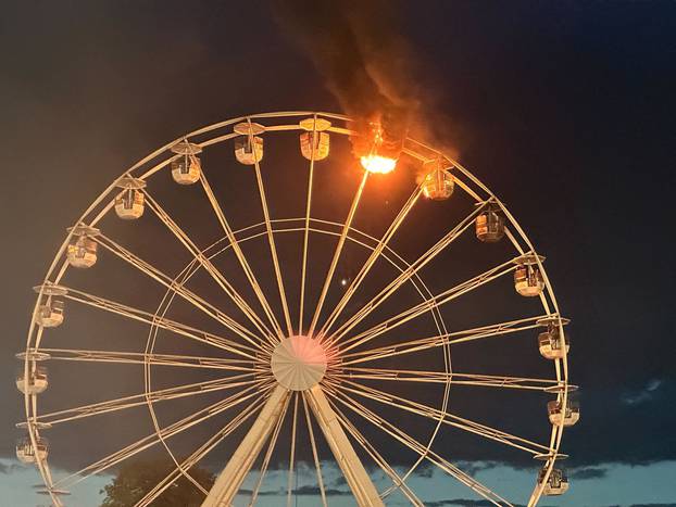 Highfield Festival - Ferris wheel on fire