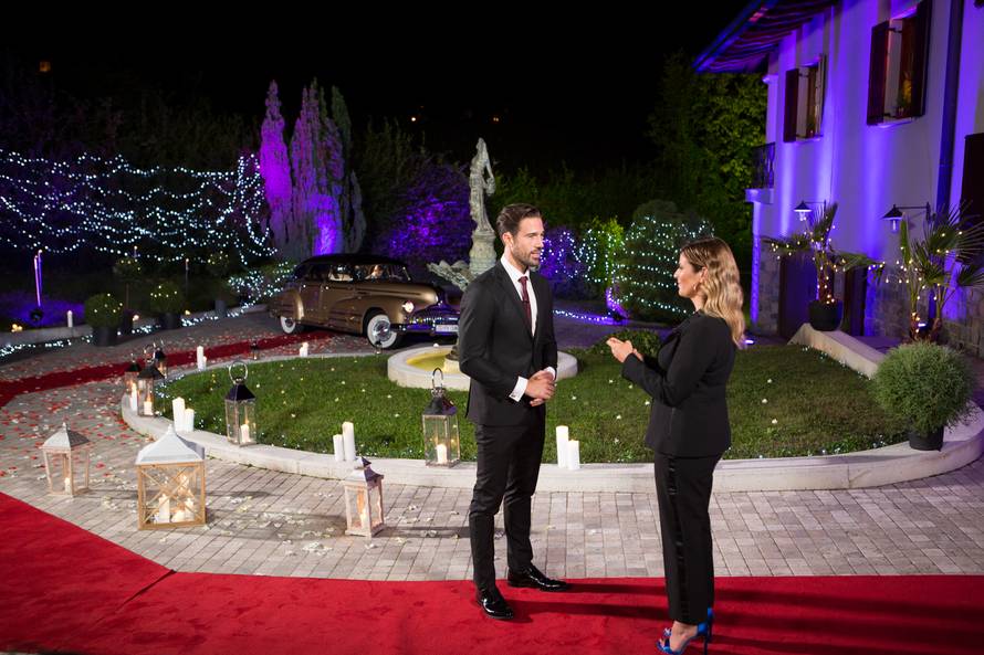 Daisy je spasio privjesak Isusa: Četiri cure napustile su kuću...