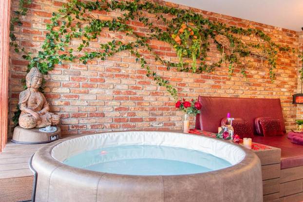 FOTO Jeste li znali da u Zagrebu možete unajmiti stan za BDSM? Pogledajte što se nudi unutra