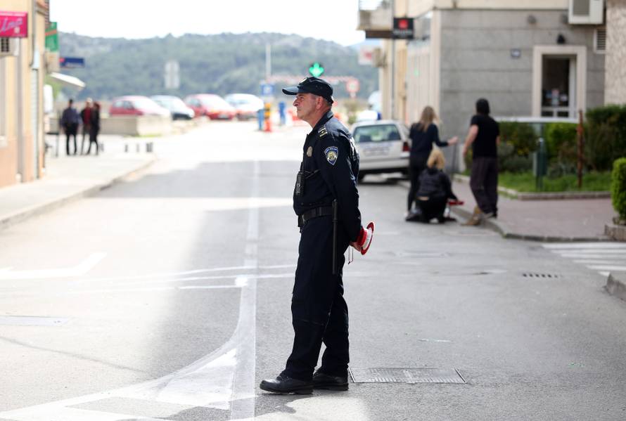 Masovna tučnjava u Šibeniku: "Letjele su stolice i kamenje"