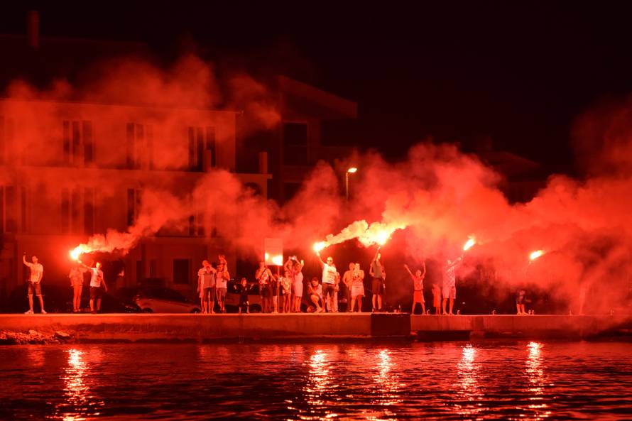 MjeÅ¡tani Bilica organizirali doÄek za srebrnog reprezentativca Duju Äaletu-Cara