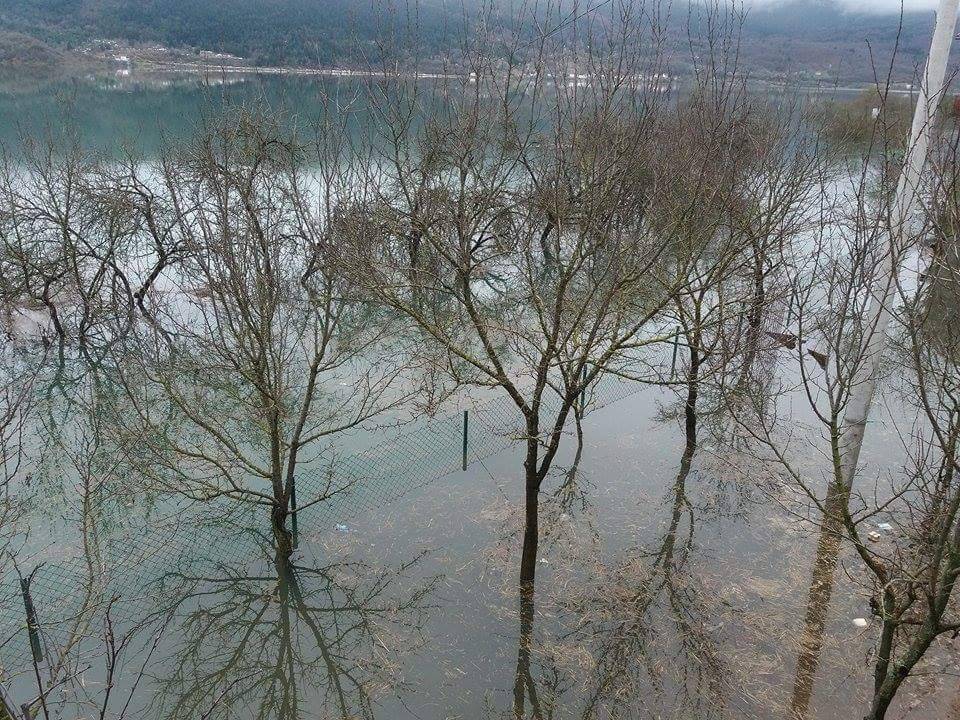 Vodeni val prošao Karlovcem, rijeka Una ponovno u porastu