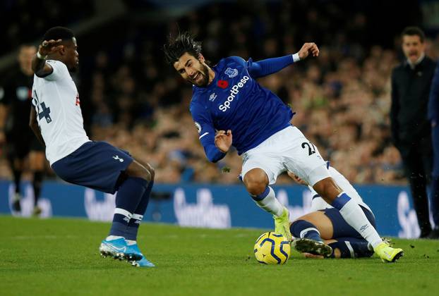 Premier League - Everton v Tottenham Hotspur